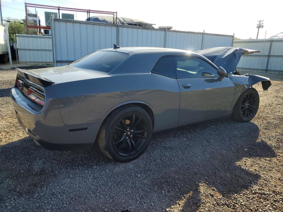 Photo 3 from auction – 2017 DODGE CHALLENGER with VIN 2C3CDZAG2HH592062