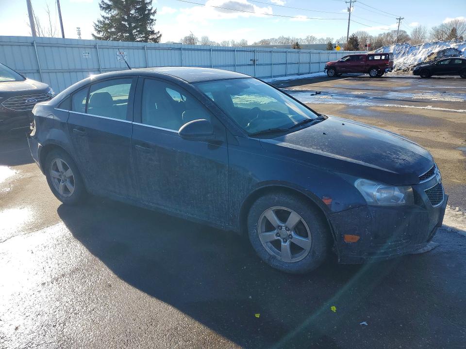 Photo 4 from auction – 2014 CHEVROLET CRUZE LT with VIN 1G1PC5SB4E7332354