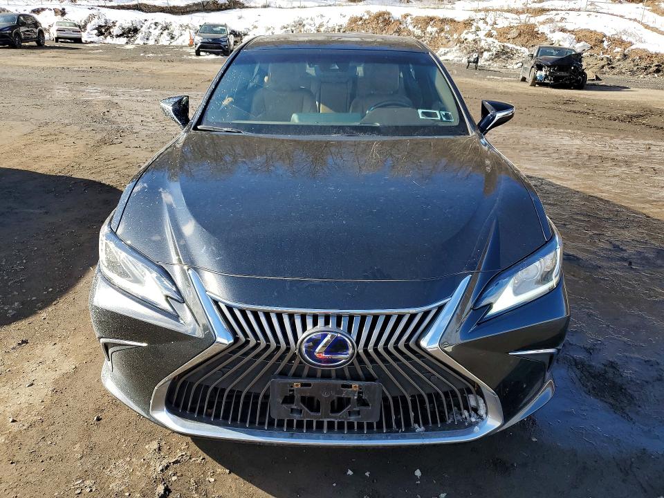 Photo 5 from auction – 2021 LEXUS ES 300H with VIN 58AEA1C18MU011358