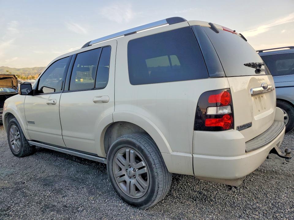 Photo 2 from auction – 2008 FORD EXPLORER L with VIN 1FMEU65E68UA59054