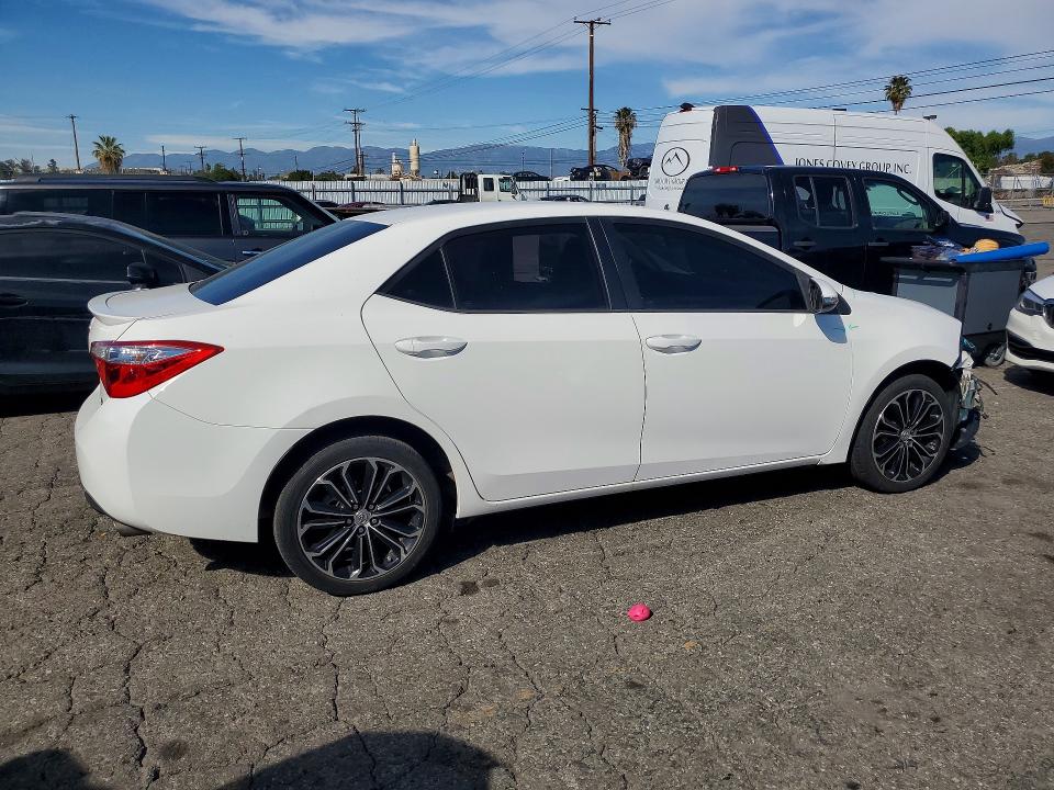 Photo 3 from auction – 2015 TOYOTA COROLLA with VIN 5YFBURHE1FP358708
