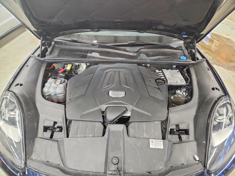 Photo 12 from auction – 2019 PORSCHE CAYENNE with VIN WP1AA2AY6KDA10026