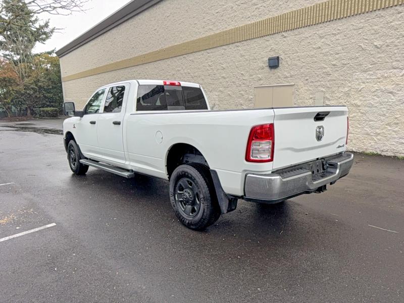 Photo 3 from auction – 2023 RAM 2500 with VIN 3C6UR5HL2PG614435