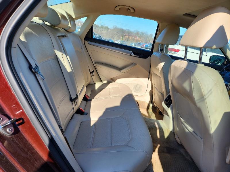 Photo 10 from auction – 2014 VOLKSWAGEN PASSAT with VIN 1VWBT7A38EC077686