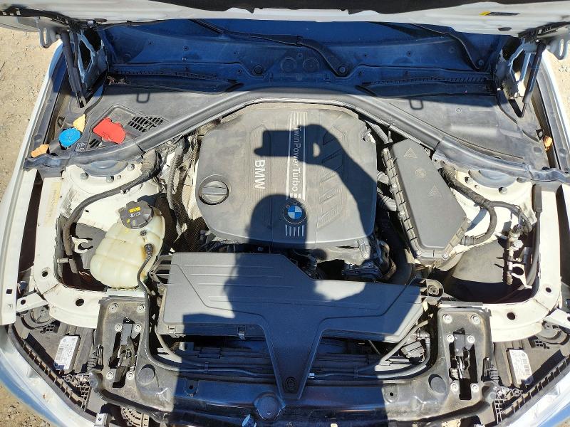 Photo 11 from auction – 2017 BMW 328 with VIN WBA8E5C37HK388929