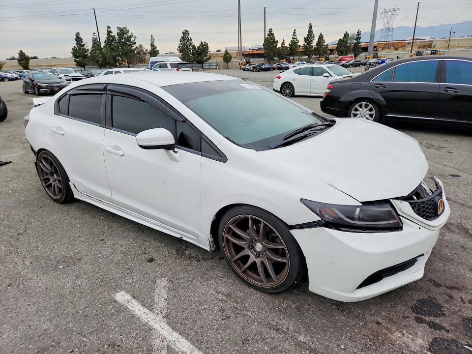 Photo 4 from auction – 2015 HONDA CIVIC with VIN 19XFB2F5XFE705164