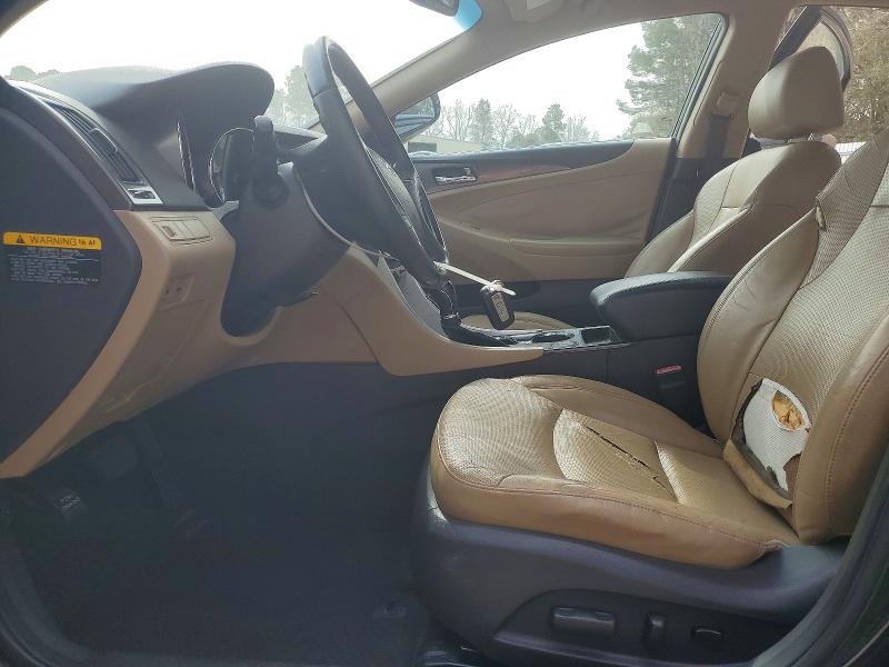 Photo 7 from auction – 2012 HYUNDAI SONATA HYB with VIN KMHEC4A47CA054556