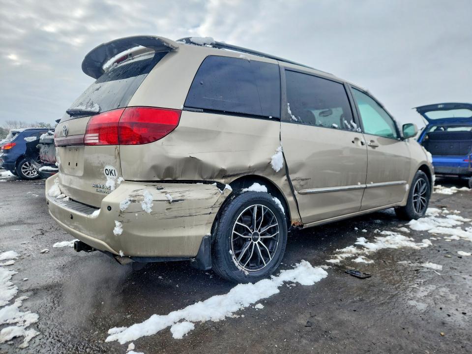 Photo 3 from auction – 2004 TOYOTA SIENNA XLE with VIN 5TDBA22CX4S024656
