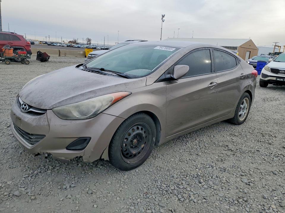 HYUNDAI ELANTRA GL 2013 with VIN 5NPDH4AE6DH217685 - Photo from auction