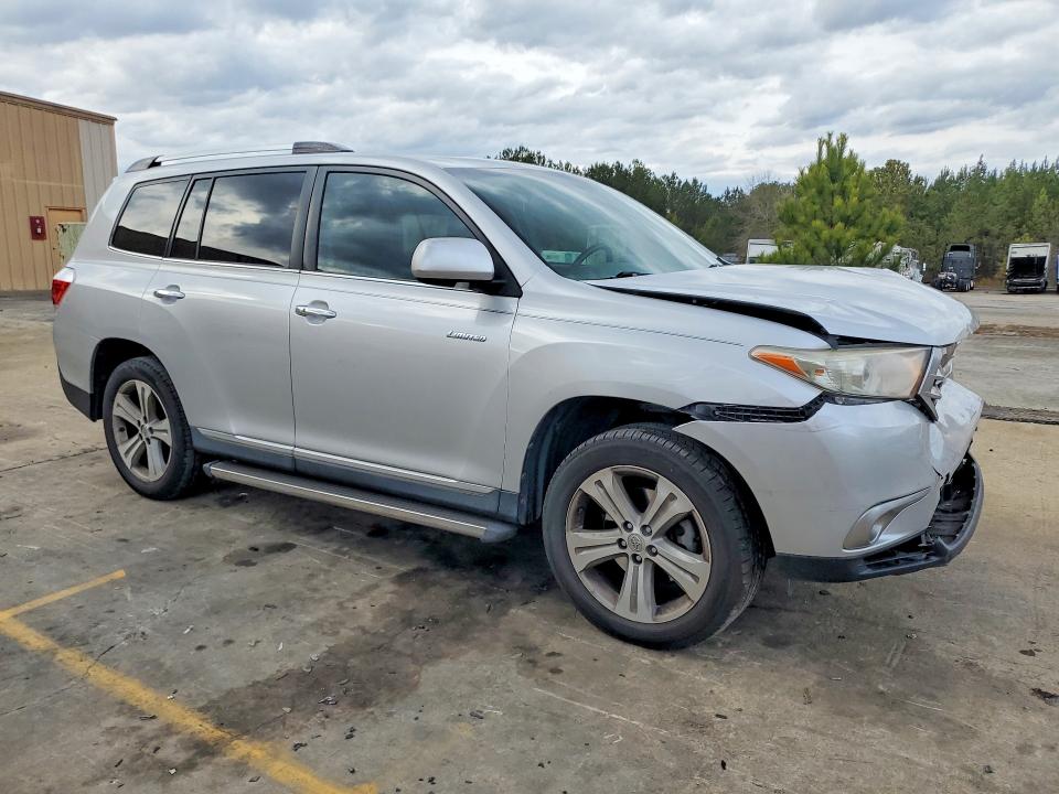 Photo 4 from auction – 2013 TOYOTA HIGHLANDER with VIN 5TDYK3EH6DS123057