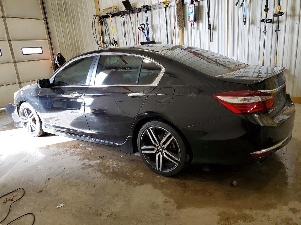Photo 2 from auction – 2017 HONDA ACCORD SPO with VIN 1HGCR2F55HA255753