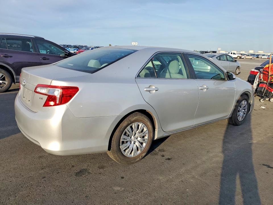 Photo 3 from auction – 2012 TOYOTA CAMRY BASE with VIN 4T1BF1FKXCU064044