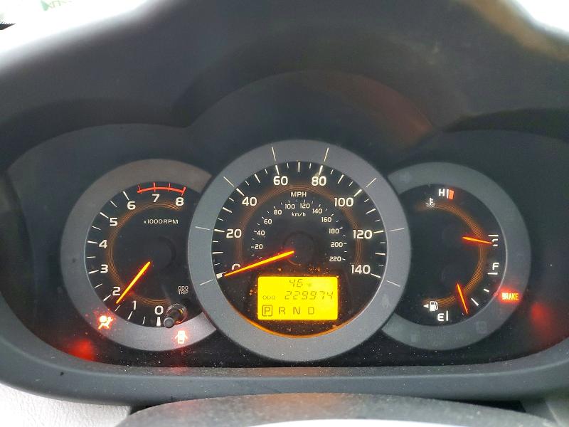 Photo 9 from auction – 2011 TOYOTA RAV4 with VIN 2T3KF4DV2BW061773