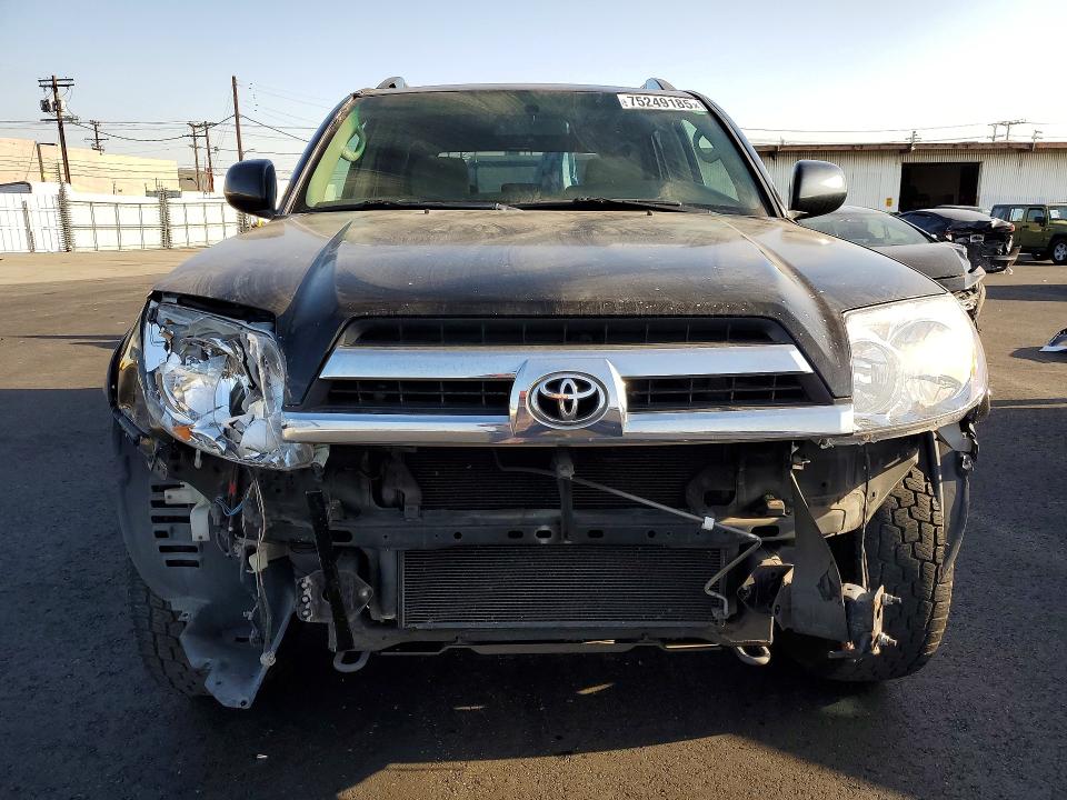 Photo 5 from auction – 2005 TOYOTA 4RUNNER with VIN JTEZU14RX50051261