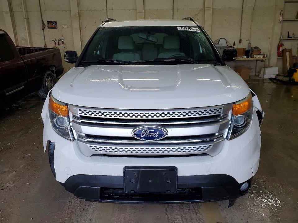 Photo 5 from auction – 2011 FORD EXPLORER with VIN 1FMHK8D85BGA45906