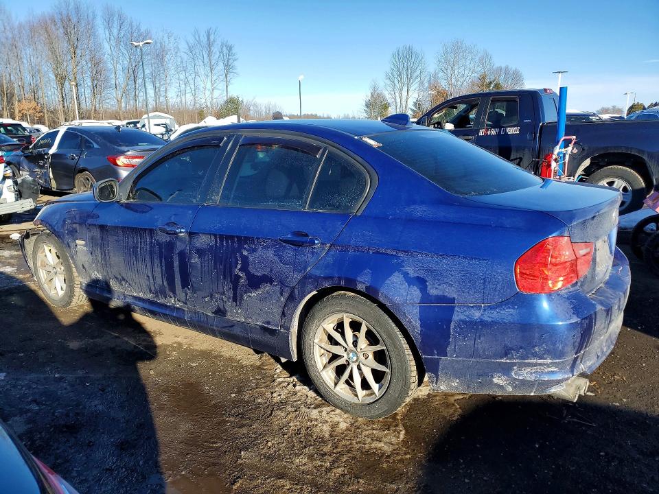 Photo 2 from auction – 2010 BMW 328 XI with VIN WBAPK7C57AA462315