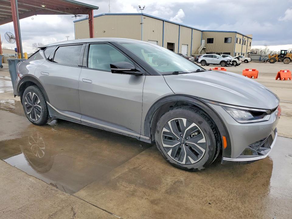 Photo 4 from auction – 2024 KIA EV6 LIGHT with VIN KNDC34LA6R5183081