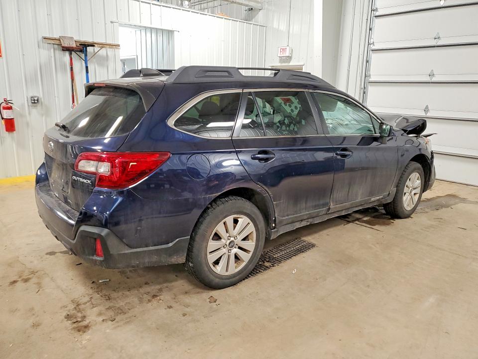 Photo 3 from auction – 2018 SUBARU OUTBACK with VIN 4S4BSADCXJ3221968