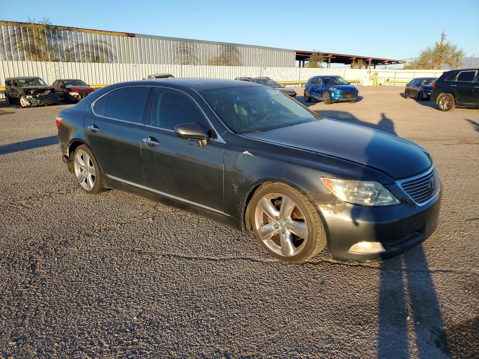 Photo 4 from auction – 2007 LEXUS LS 460L with VIN JTHGL46F675006387