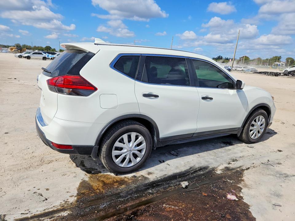 Photo 3 from auction – 2017 NISSAN ROGUE with VIN 5N1AT2MT7HC895228
