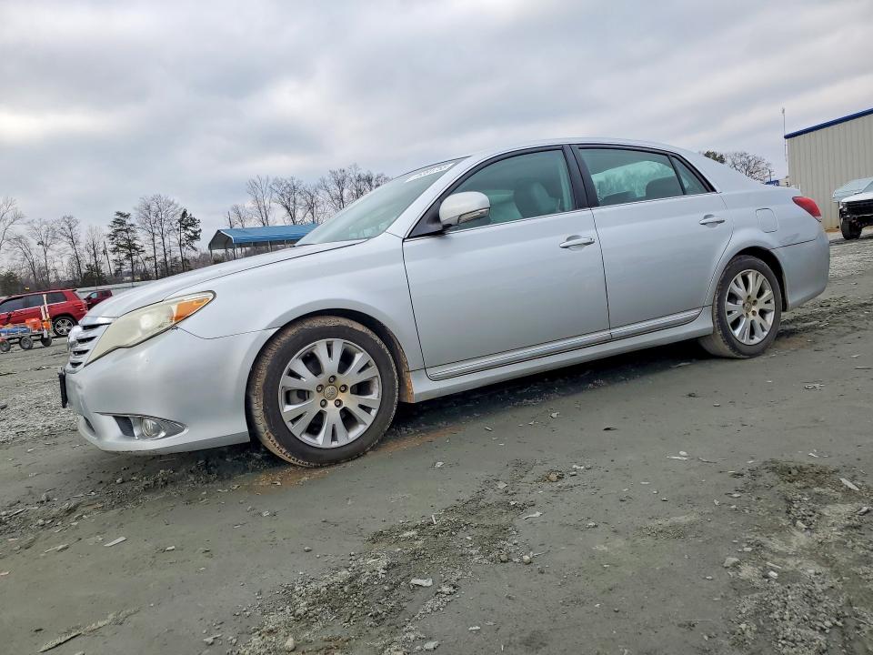 TOYOTA AVALON BAS 2011 with VIN 4T1BK3DBXBU389057 - Photo from auction