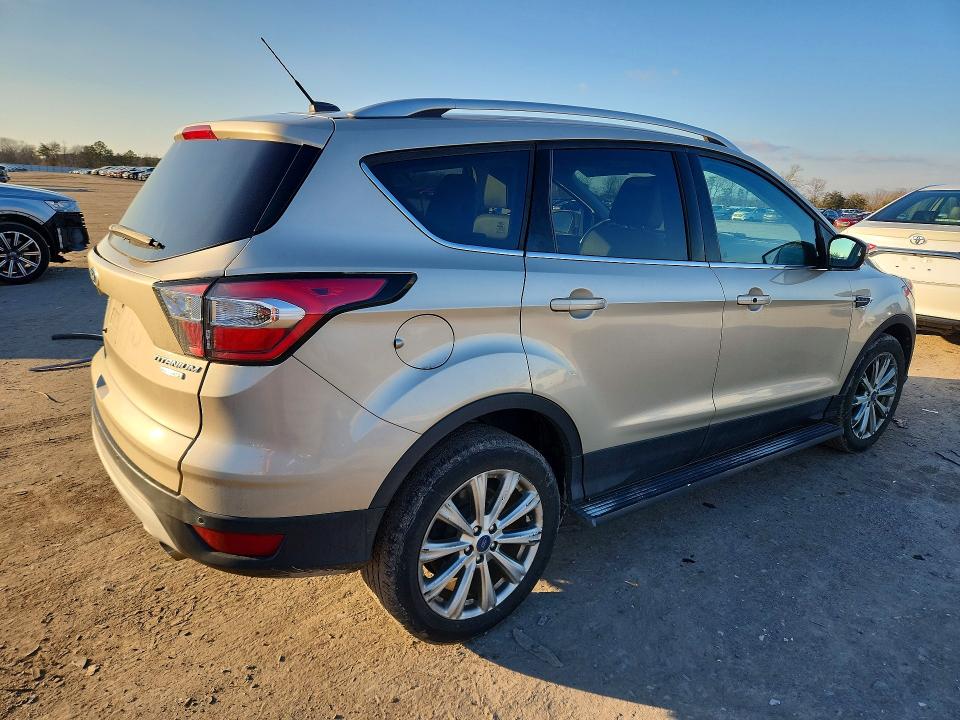 Zdjęcie 3 z aukcji – 2017 FORD ESCAPE z VIN 1FMCU0J98HUE31054