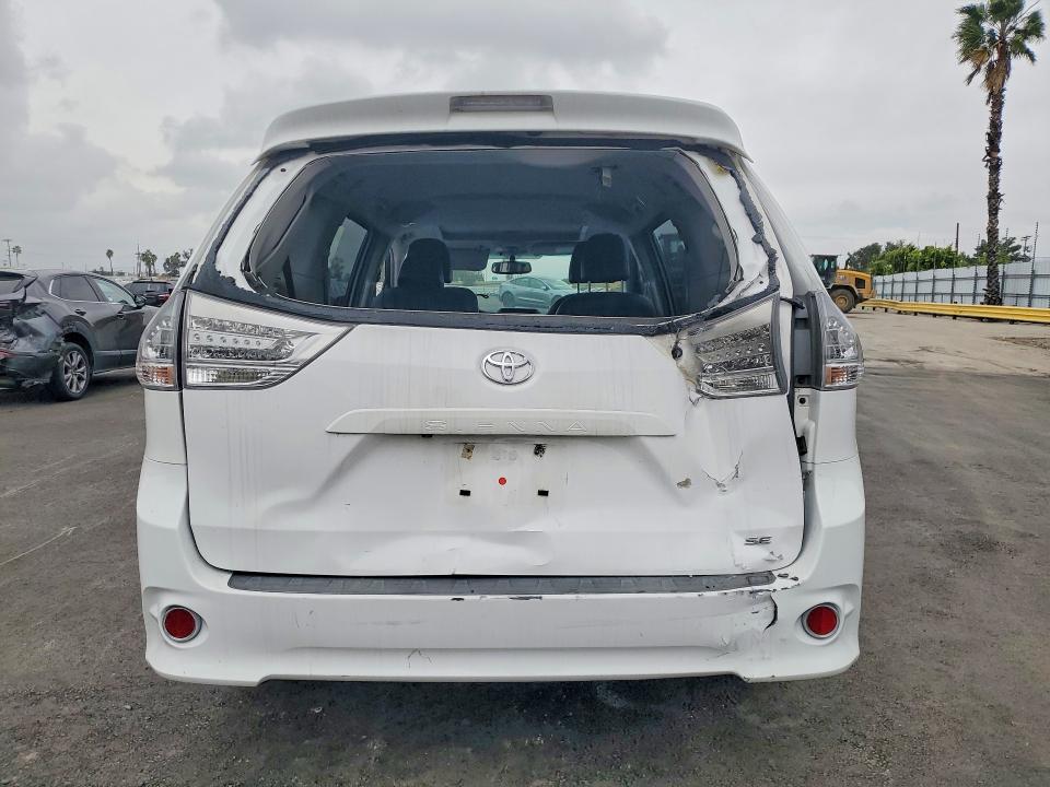 Photo 6 from auction – 2014 TOYOTA SIENNA SPO with VIN 5TDXK3DCXES470233