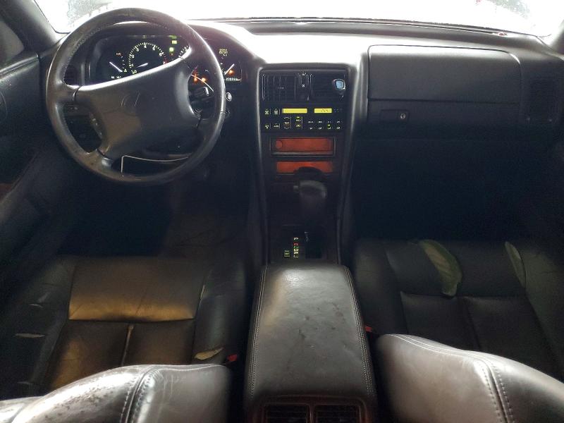 Zdjęcie 8 z aukcji – 1993 LEXUS LS 400 z VIN JT8UF11EXP0163683