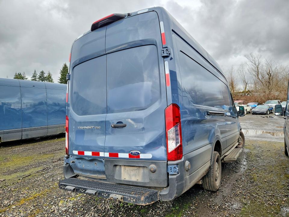 Photo 3 from auction – 2020 FORD TRANSIT with VIN 1FTBR3X86LKA18538