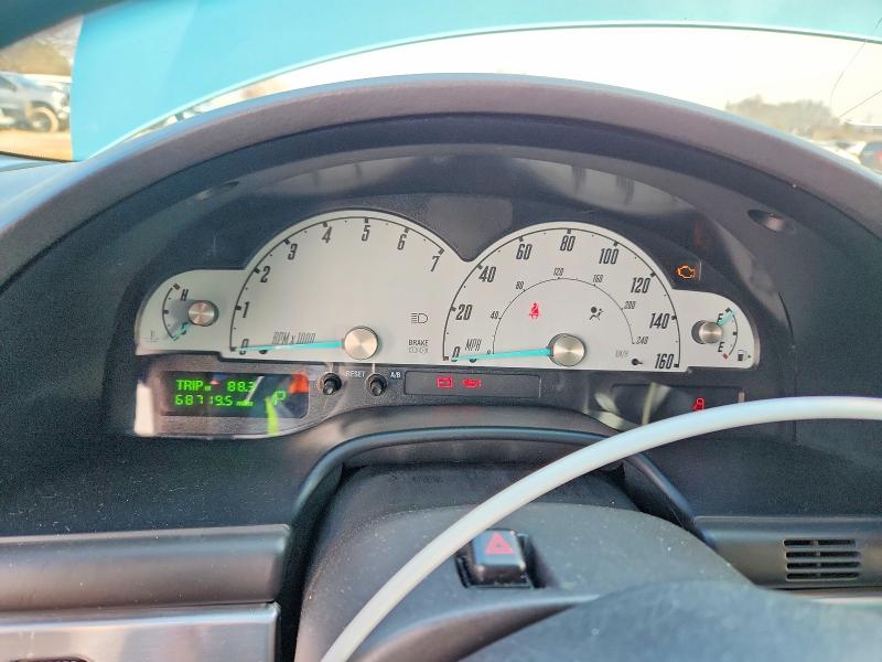 Photo 9 from auction – 2002 FORD THUNDERBIR with VIN 1FAHP60A82Y127664