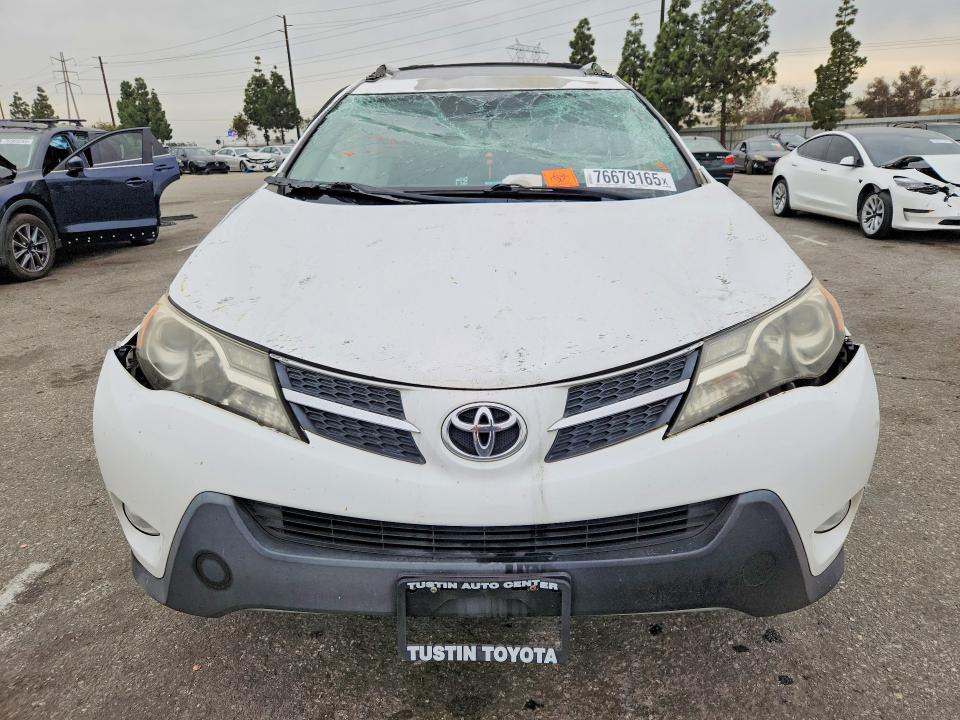 Photo 5 from auction – 2015 TOYOTA RAV4 with VIN 2T3WFREV2FW204661