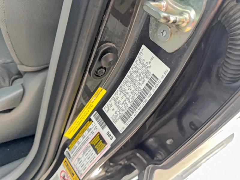 Photo 10 from auction – 2014 TOYOTA TACOMA with VIN 3TMJU4GNXEM157315