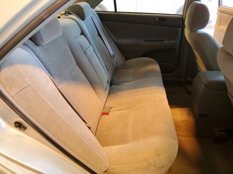 Photo 10 from auction – 2002 TOYOTA CAMRY LE with VIN 4T1BE32K02U639691
