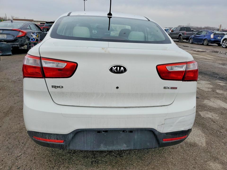 Photo 6 from auction – 2013 KIA RIO with VIN KNADN4A32D6197577
