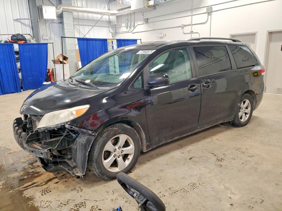 TOYOTA SIENNA 2012 with VIN 5TDKK3DC1CS255086 - Photo from auction