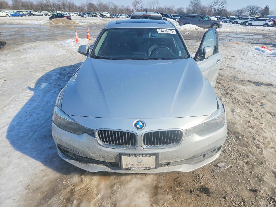 Foto 5 de la subasta – 2016 BMW 320 XI con VIN WBA8E5G53GNT94526