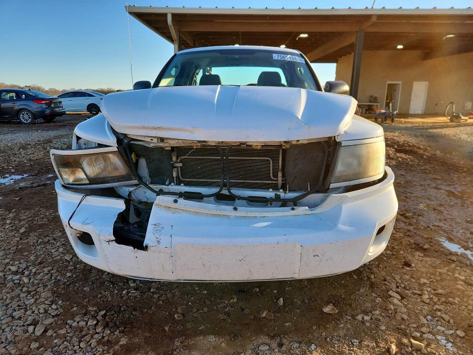 Photo 5 from auction – 2011 DODGE DAKOTA with VIN 1D7RE3BK5BS592775
