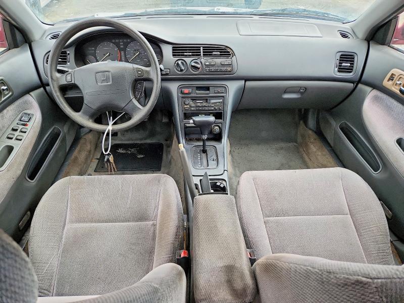 Photo 8 from auction – 1996 HONDA ACCORD with VIN 1HGCD5630TA005750