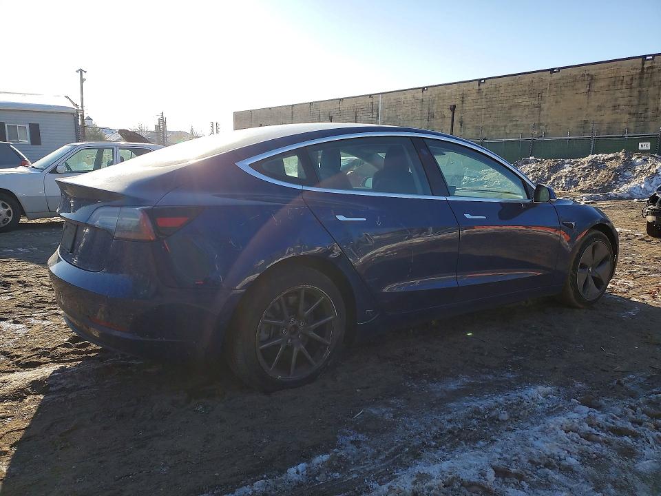 Photo 3 from auction – 2019 TESLA MODEL 3 with VIN 5YJ3E1EAXKF313874