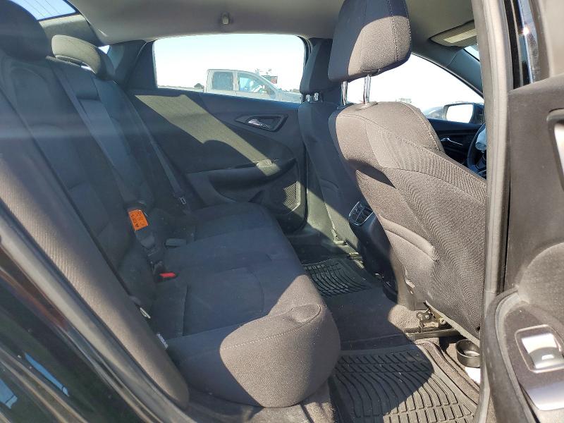 Photo 10 from auction – 2018 CHEVROLET MALIBU LT with VIN 1G1ZD5ST2JF149209