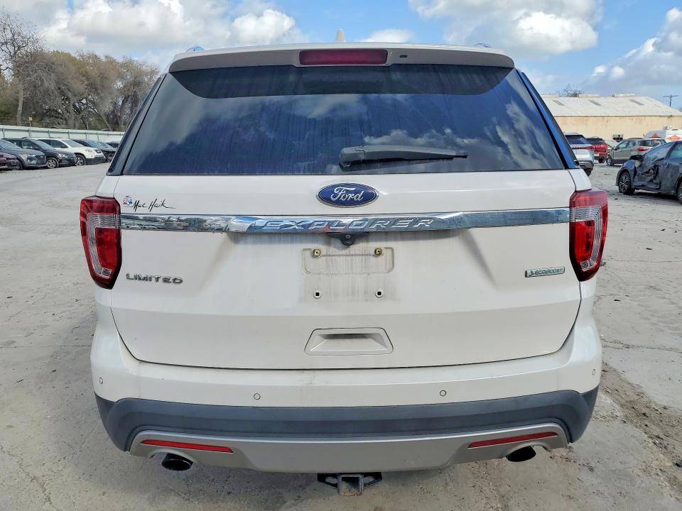 Photo 6 from auction – 2017 FORD EXPLORER with VIN 1FM5K7FH9HGA75199