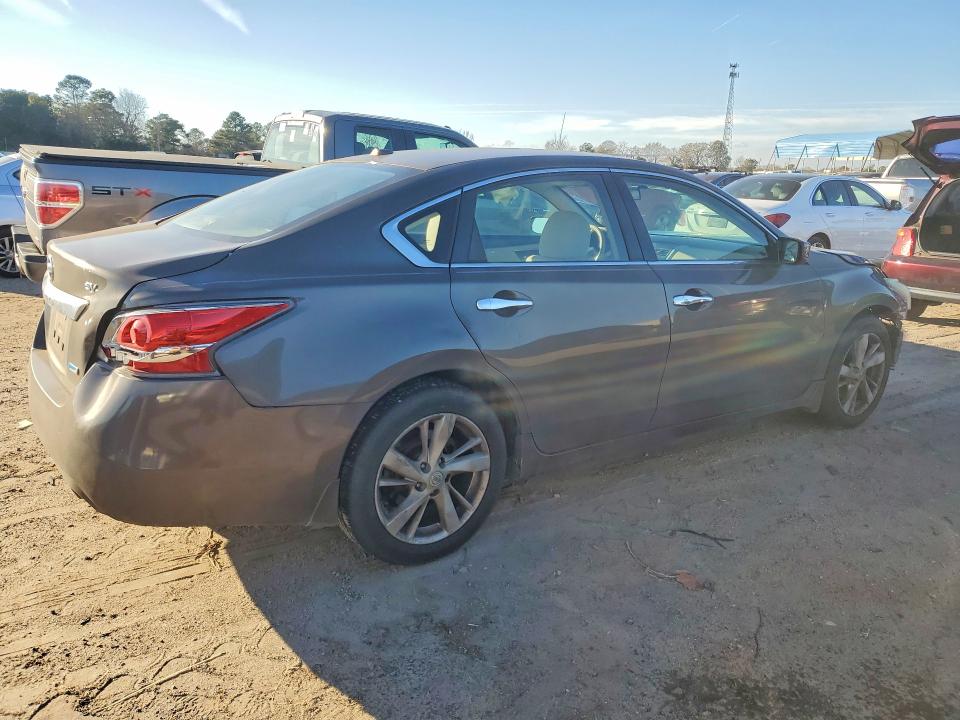 Photo 3 from auction – 2014 NISSAN ALTIMA with VIN 1N4AL3AP6EN225659