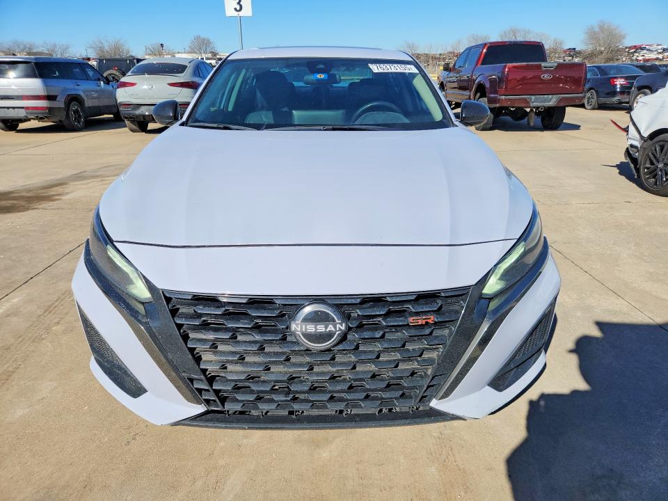 Photo 5 from auction – 2023 NISS ALTIMA with VIN 1N4BL4CV7PN421442