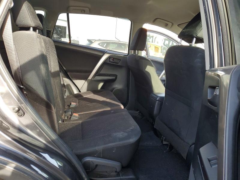 Photo 10 from auction – 2018 TOYOTA RAV4 LE with VIN JTMBFREV3JJ736734