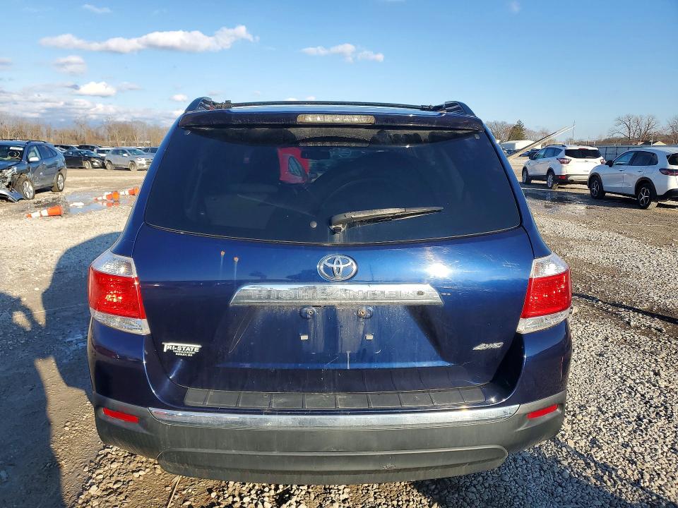 Photo 6 from auction – 2013 TOYOTA HIGHLANDER with VIN 5TDBK3EH4DS257488