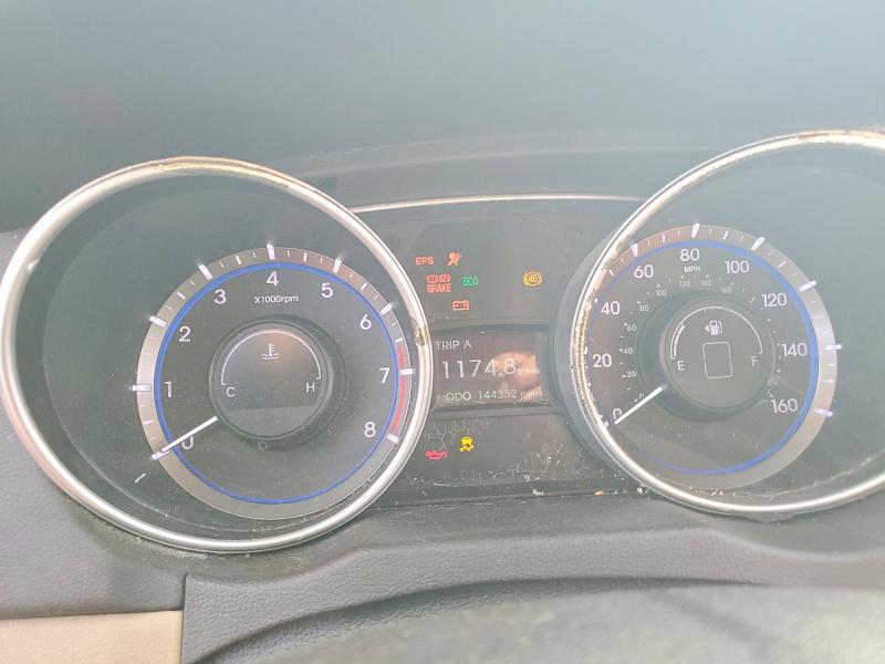 Photo 9 from auction – 2011 HYUNDAI SONATA with VIN 5NPEB4AC3BH225809