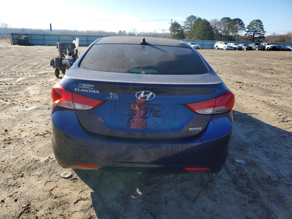 Photo 6 from auction – 2013 HYUNDAI ELANTRA with VIN 5NPDH4AEXDH205362