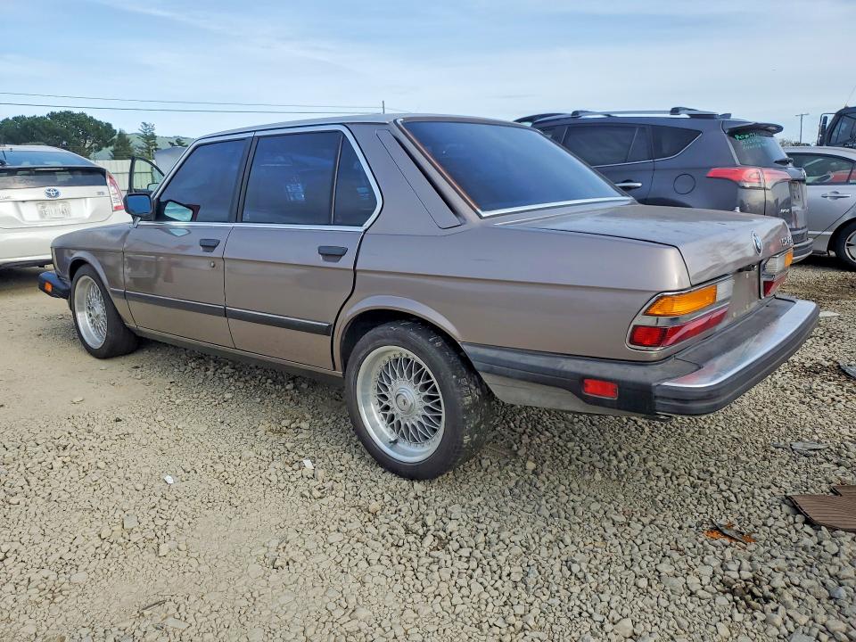 Photo 2 from auction – 1988 BMW 528 with VIN WBADK7300J9831721
