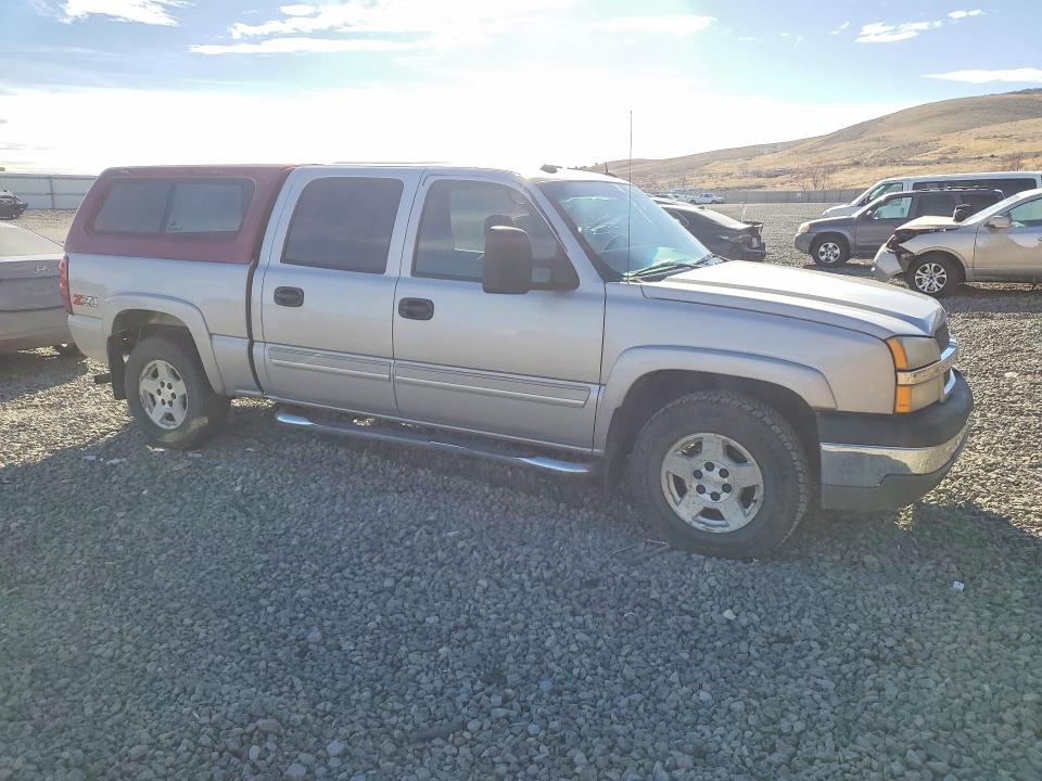 Photo 4 from auction – 2004 CHEVROLET SILVERADO with VIN 2GCEK13T741352868