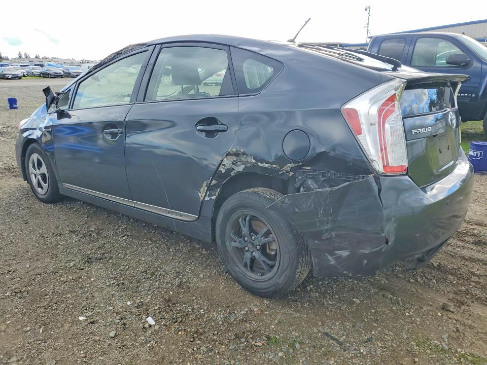 Photo 2 from auction – 2015 TOYOTA PRIUS with VIN JTDKN3DU5F1996956